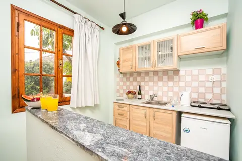 Alexandra Apartments in Δημοτική Ενότητα Μαλίων — foto 12
