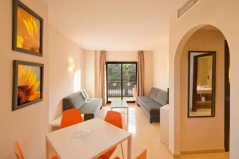Aparthotel Fuengirola Beach in Fuengirola — foto 4