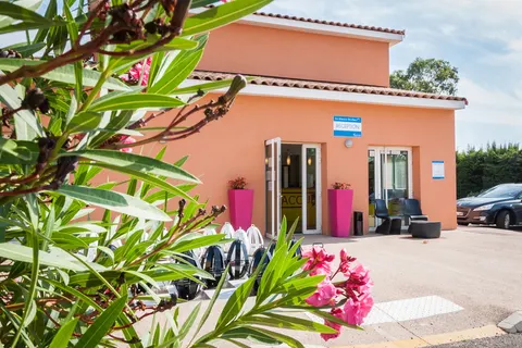 Vakantiepark Les Demeures Torrellanes foto 7