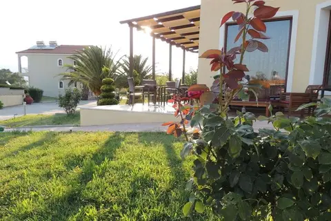 Imerti in Σκάλα Καλλονής — foto 24