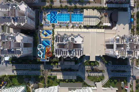 Ramada Resort by Wyndham Lara in Aksu — foto 17