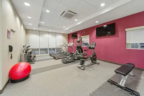 Home2 Suites by Hilton Newark Airport in Newark — foto 14