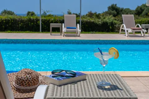 Monambeles Villas in Σβορωνάτα — foto 15