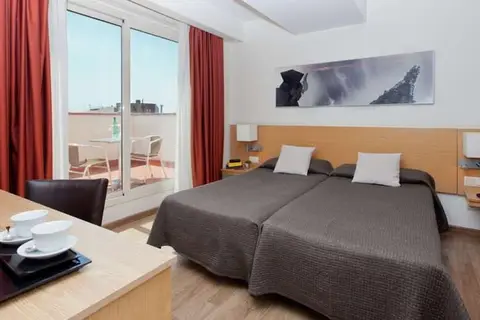 Hotel Sagrada Familia in Barcelona — foto 12