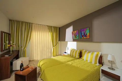The Noverian Scenic Crete 5* Hilltop Villa Resort & Spa in Malia, foto 2