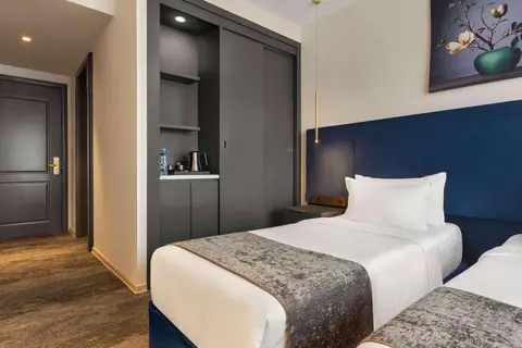 Ramada by Wyndham Tbilisi Old City in Tbilisi — foto 29