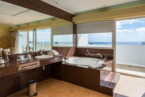 Hotel BlueSea Costa Bastian in Costa Teguise — foto 12