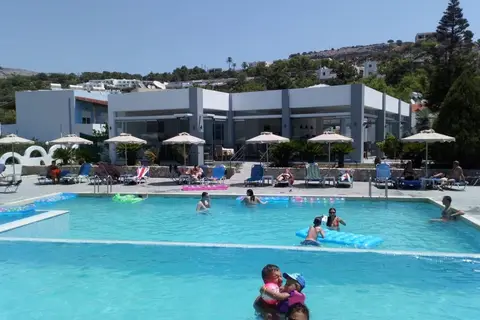 PefkosBreeze Family Resort & Spa in Πεύκοι
