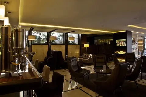 Turim Av Liberdade Hotel in Almada — foto 24