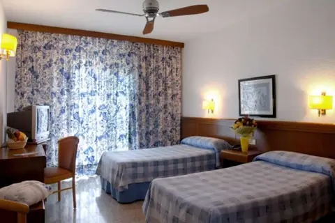 Prestige Hotel Goya Park in Roses — foto 29