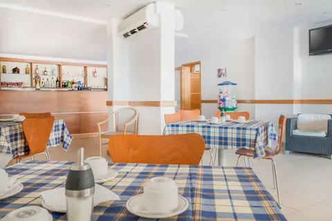 Qawra Point Holiday Complex in San Lawrenz — foto 3