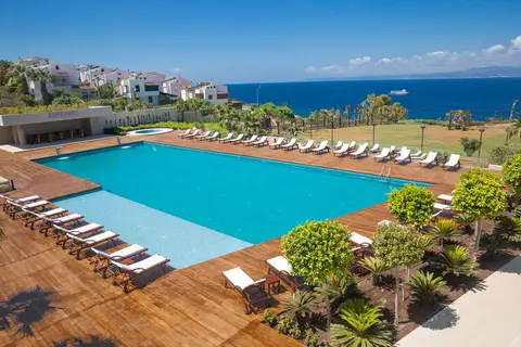 On Live Deluxe in Çeşme — foto 30