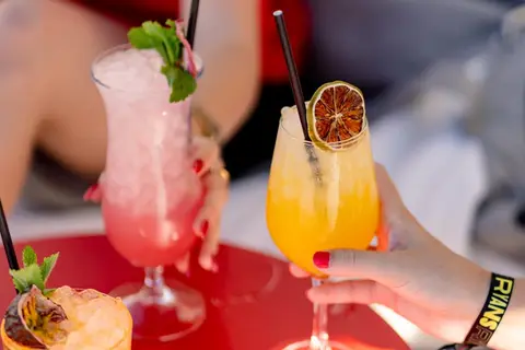 Ryans Lola's in Sant Antoni de Portmany — foto 3