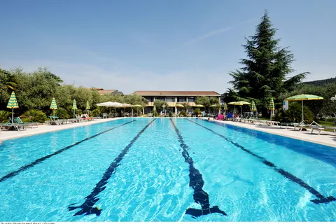 Park Hotel Oasi in Garda