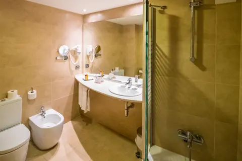 Golden Avenida Suites in Salou, foto 8