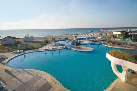 Slavuna Beach in Оброчище — foto 30