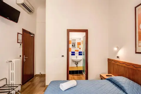 Nuova Italia in Florence, foto 4
