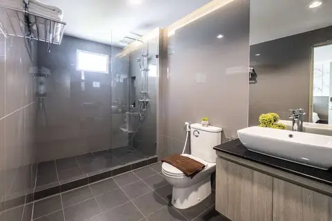 Sinsuvarn Airport Suite Hotel in Bangkok — foto 12