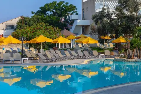 Mayfair Hotel in Paphos — foto 3