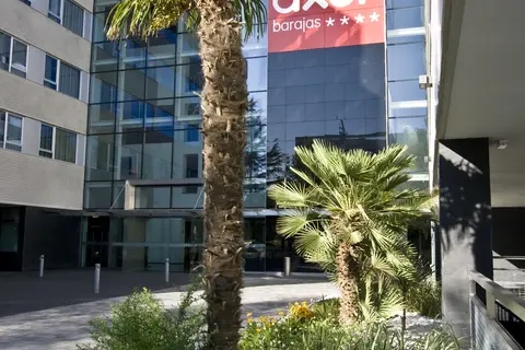 Hotel Axor Barajas in Madrid — foto 2