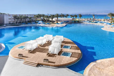 THE V Luxury Resort Sahl Hasheesh in The V Luxury Resort Sahl Hasheesh