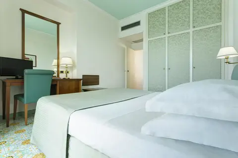 Lloyd's Baia Hotel in Vietri Sul Mare — foto 19