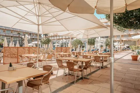 Cleopatra Palace in Arona — foto 6