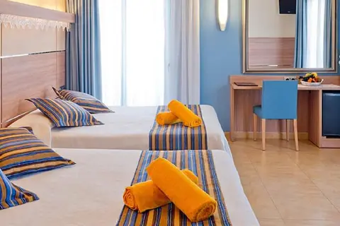 Hotel Alhambra in Santa Susanna — foto 25