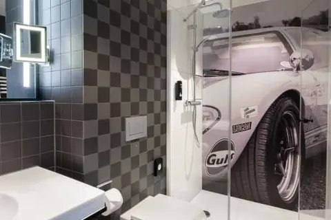 V8 Hotel Köln @Motorworld foto 11