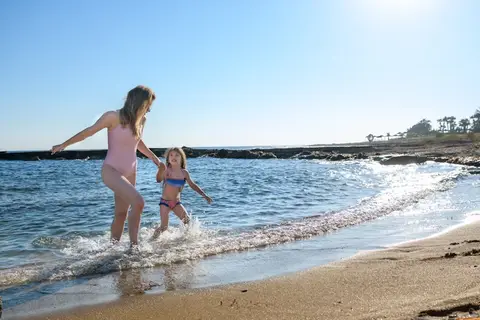 Constantinou Bros Athena Beach Hotel in Γεροσκήπου — foto 15
