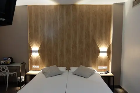 Medicis in Barcelona, foto 29