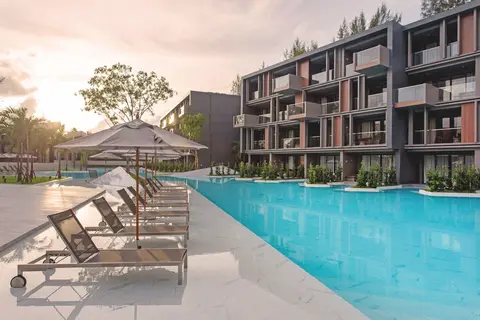 La Vela Khao Lak in บ้านบางเนียง