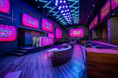 Virgin Hotels Las Vegas Curio Collection by Hilton in Paradise — foto 21
