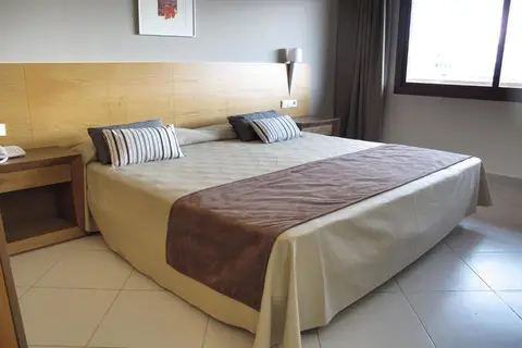 Ohtels Campo De Gibraltar in La Línea de la Concepción — foto 14