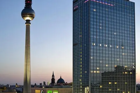 Hotel Park Inn by Radisson Berlin Alexanderplatz in Berlijn — foto 10