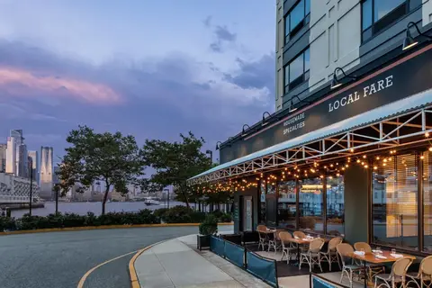 Hotel Sheraton Lincoln Harbor in Weehawken — foto 9