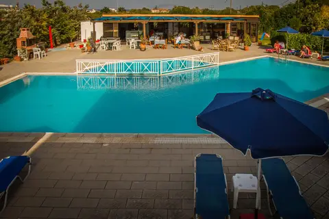 Hotel Alkmini in Θεολόγος — foto 15
