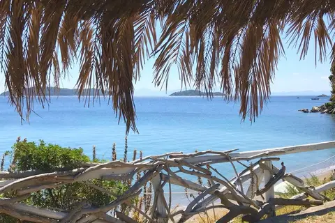 Vassilias Beach in Αχλαδιάς — foto 16