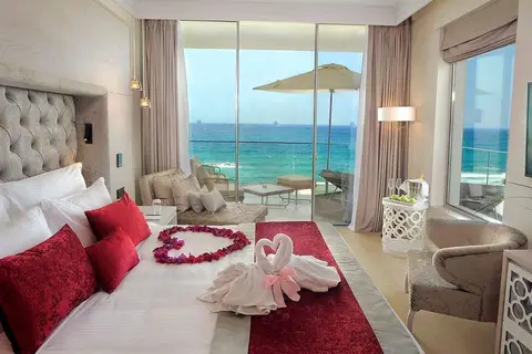 Amavi MadeForTwo Hotels in Paphos — foto 18