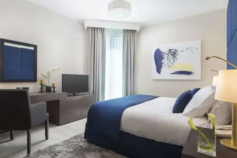 Centara West Bay Hotel & Residences Doha in Doha — foto 3