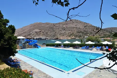 Dolphin Bay Seaside Resort & Suites in Γαλησσάς — foto 5