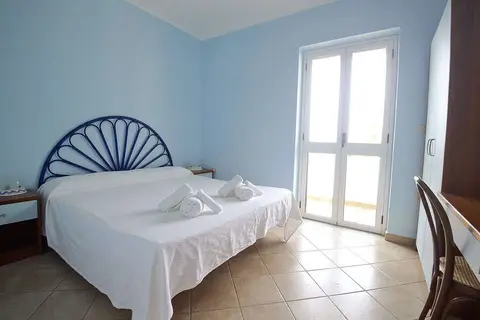 Pineta Petto Bianco in Ricadi, foto 2