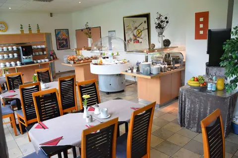Econtel Hotel Munchen in München — foto 5
