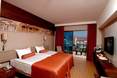 Commodore Elite Suites & Spa foto 2