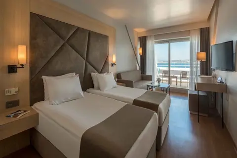Altin Yunus Resort & Thermal Hotel in Çeşme — foto 7