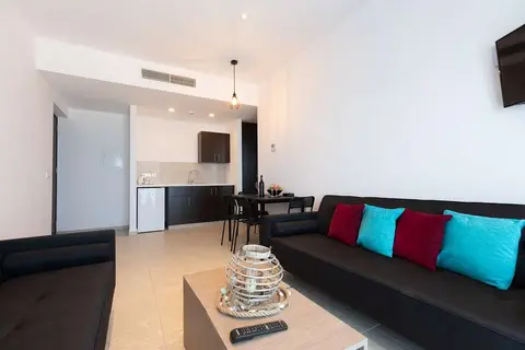 Tetyk Hotel & Suites Protaras in Παραλίμνι — foto 6