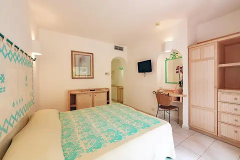 Hotel Punta Est in Baja Sardinia — foto 14