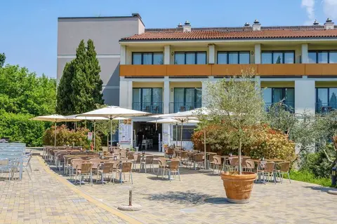 Parc Hotel in Castelnuovo del Garda — foto 9