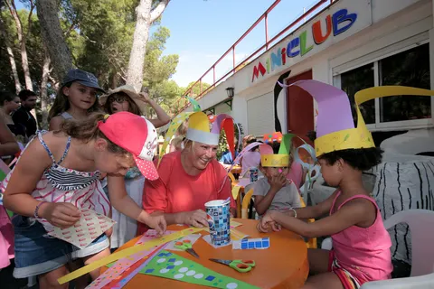 Vakantiepark Cala Montjoi foto 13