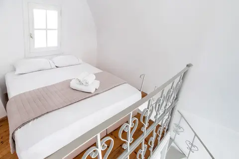Lavarock Santorini in Δημοτική Ενότητα Θήρας — foto 10